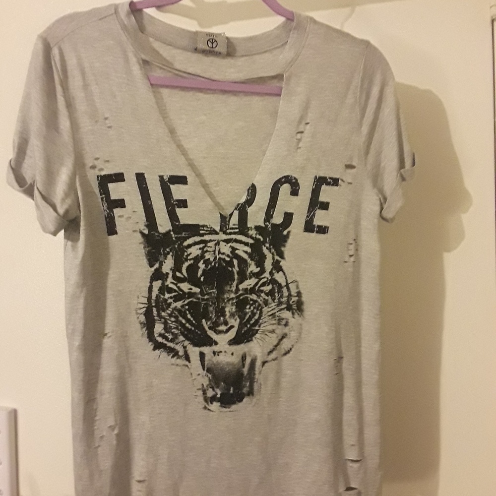 Cut out neck fierce